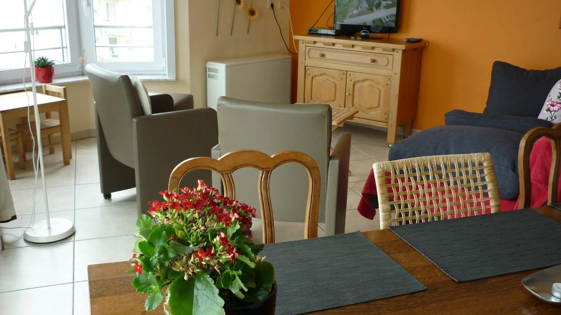 Kontakt z Holiday Home Bel Horizon
